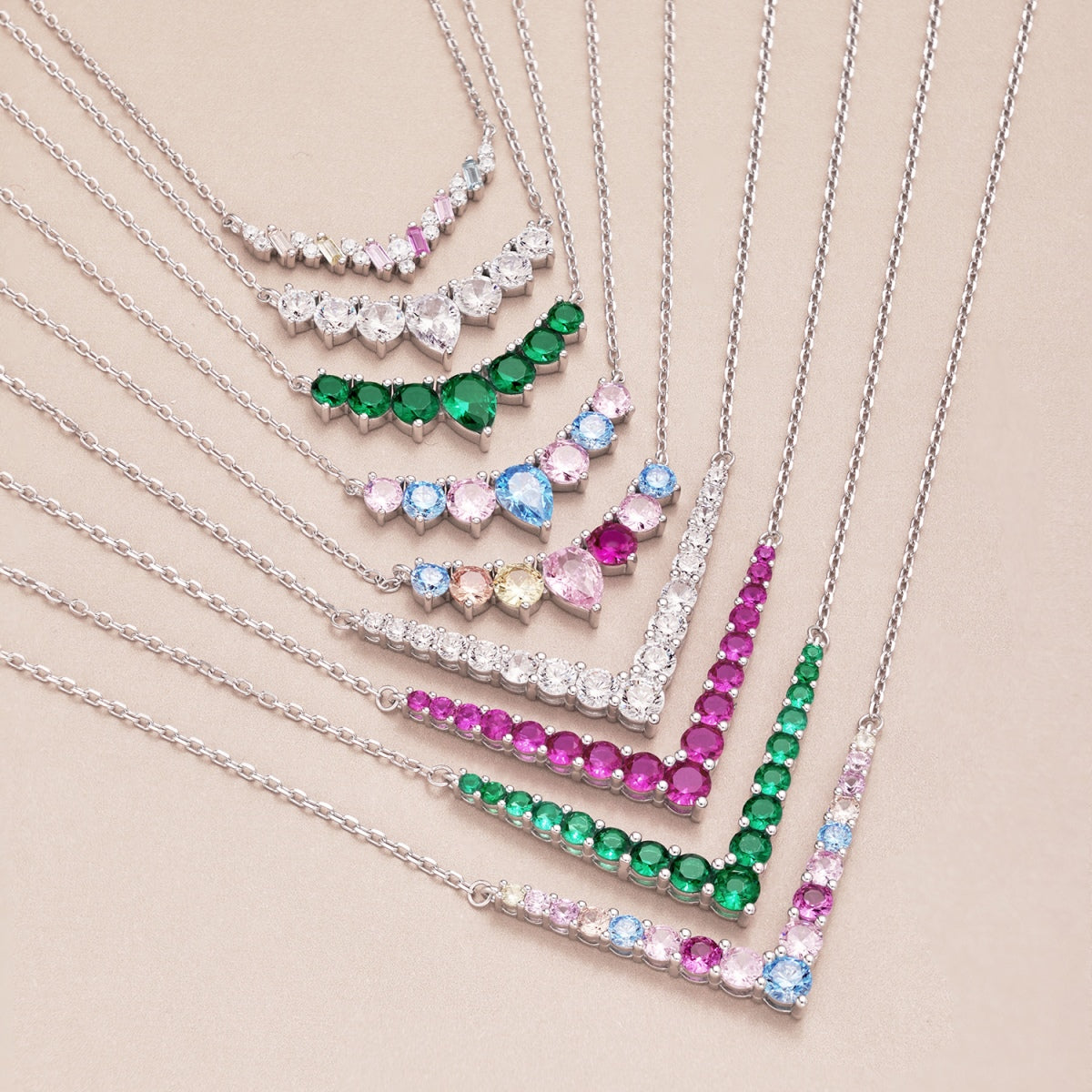 [baslovejewels]Verzierte Halskette mit Rundschliff