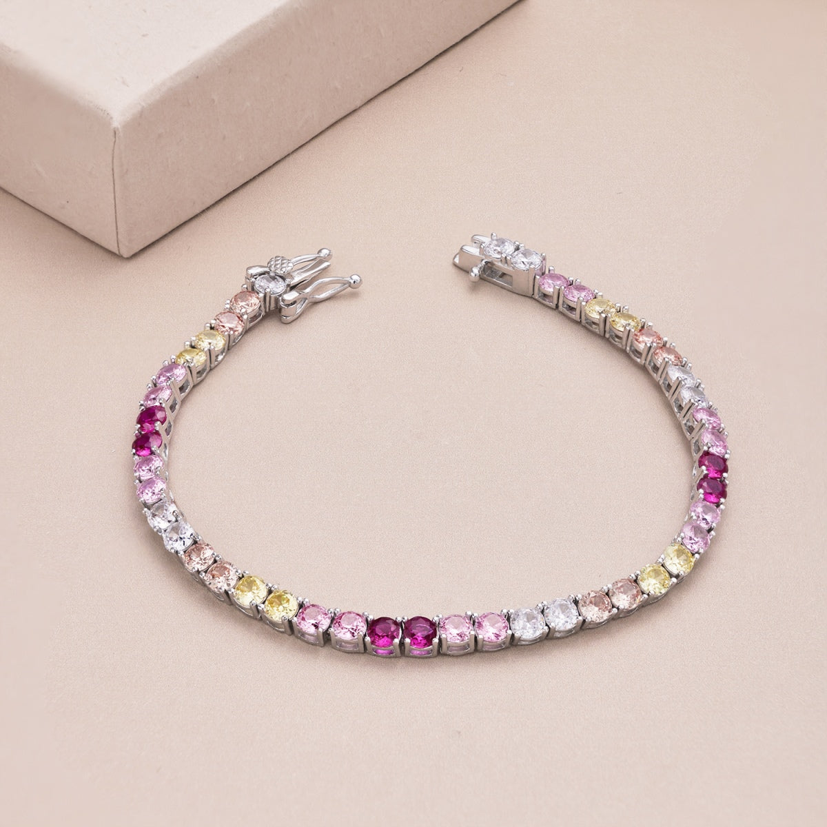 [baslovejewels]輝くカラフルなラウンドカットテニスブレスレット