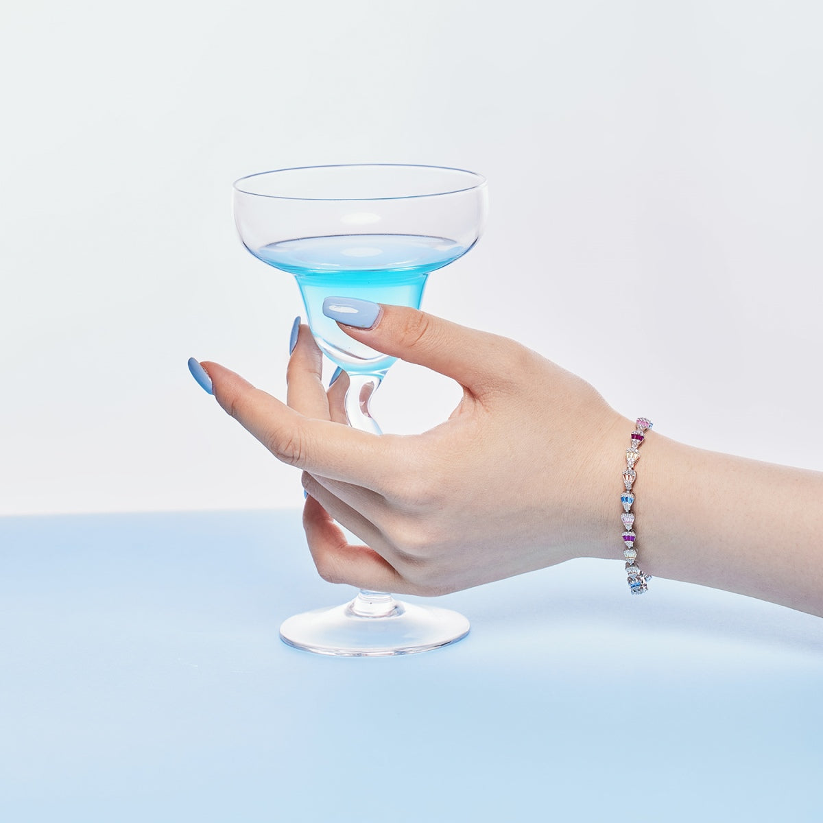 [baslovejewels] Strahlendes Armband in Tropfenform für jeden Tag