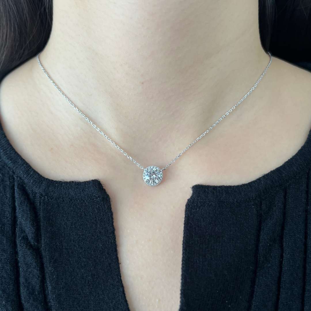 [baslovejewels]Luxuriöse Halskette mit Rundschliff