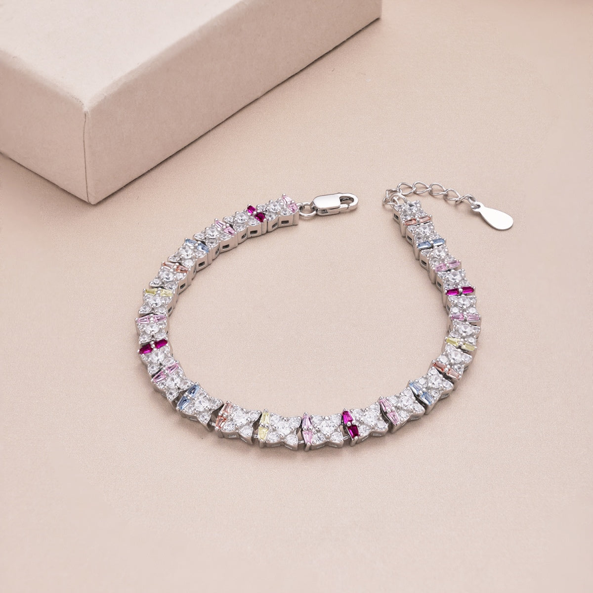 [baslovejewels]ユニークなカラフルな花の形のデイリーブレスレット