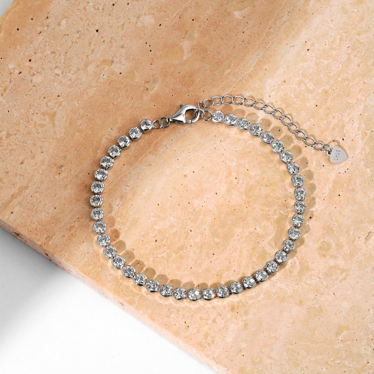 [baslovejewels] Verziertes funkelndes Armband im Rundschliff für jeden Tag