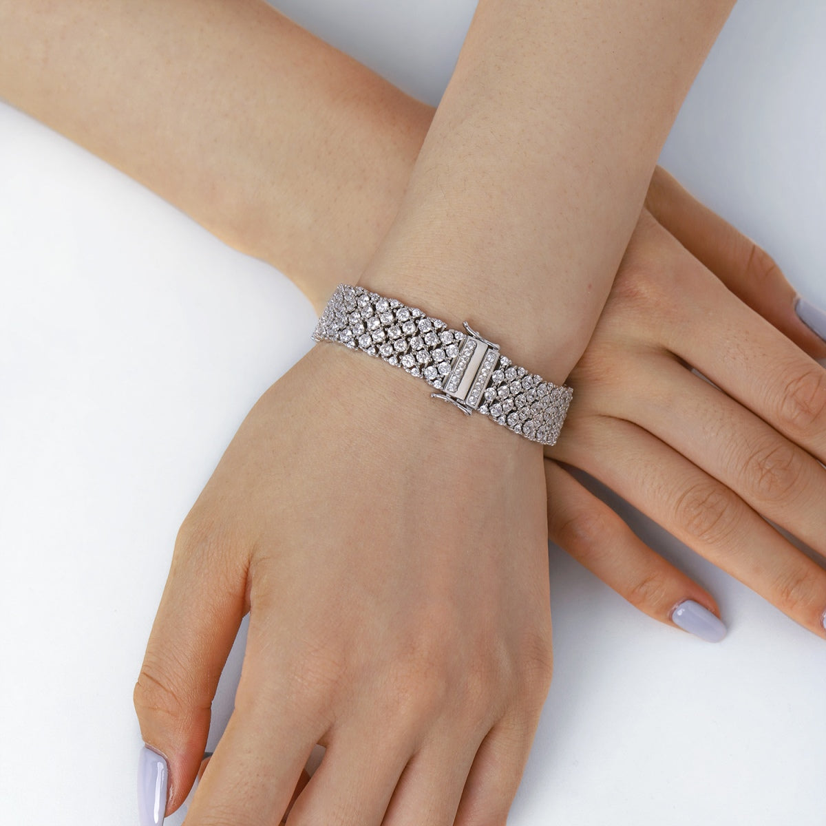 [baslovejewels]Verziertes, elegantes Party-Armband im Rundschliff