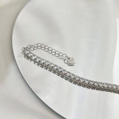 [baslovejewels] Funkelndes Armband im Rundschliff für jeden Tag