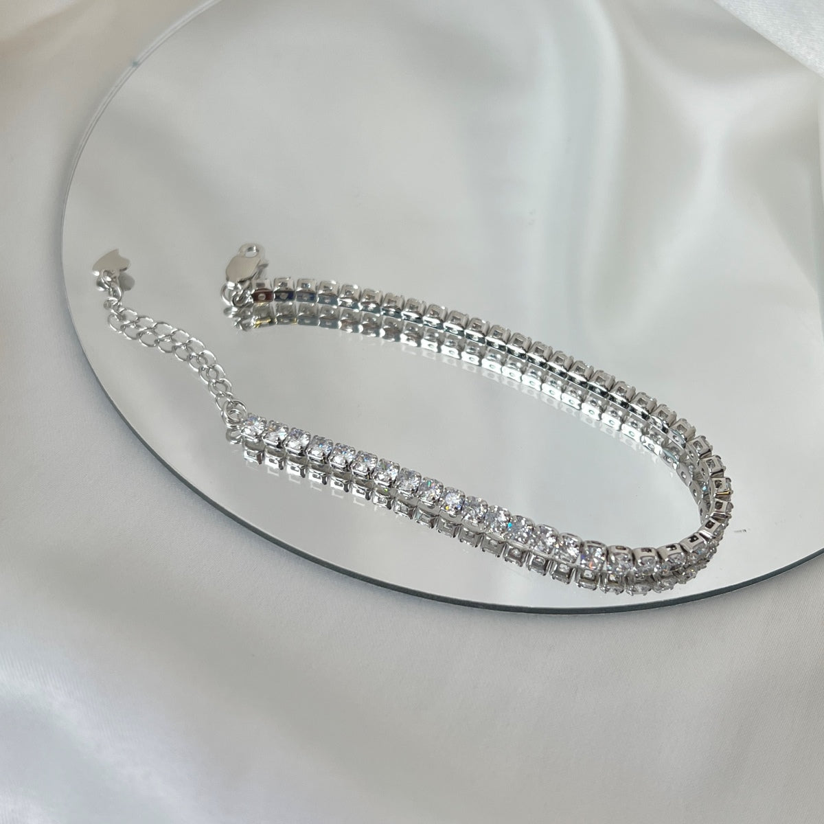 [baslovejewels] Funkelndes Armband im Rundschliff für jeden Tag