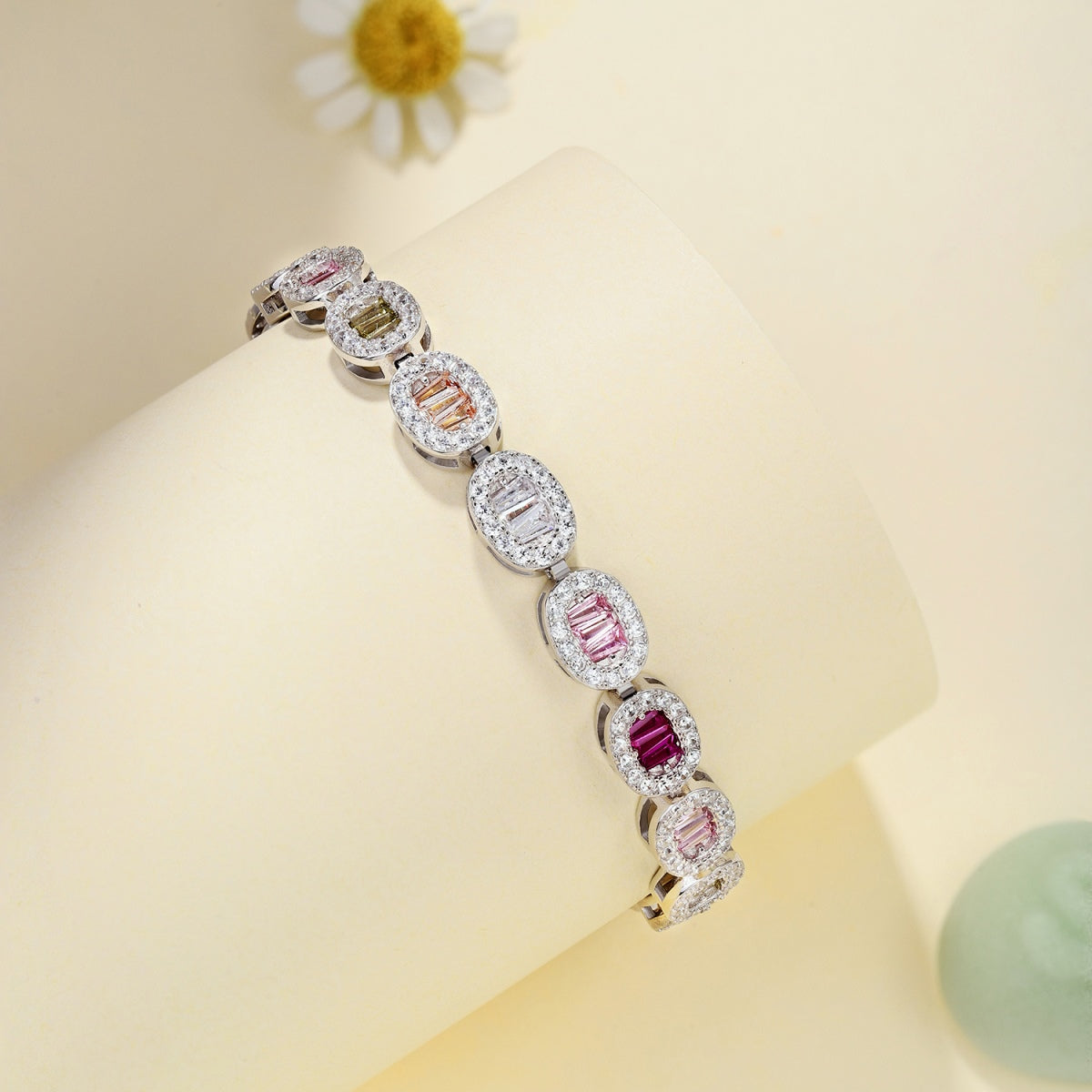 [baslovejewels]Exquisites, verziertes Smaragdschliff-Tagesarmband
