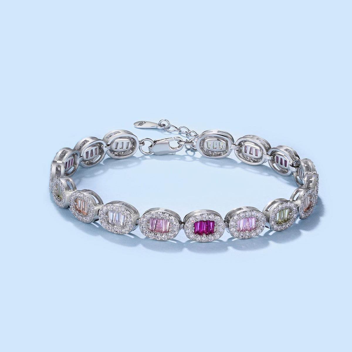 [baslovejewels]Exquisites, verziertes Smaragdschliff-Tagesarmband