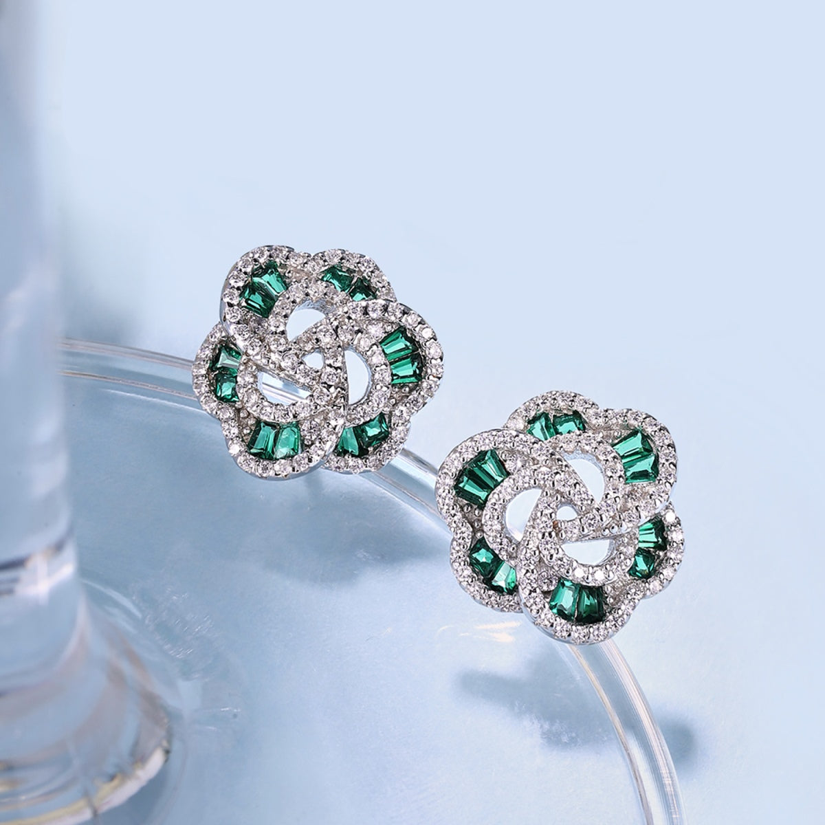 [baslovejewels]Exquisite Blumenform Tägliche Ohrringe
