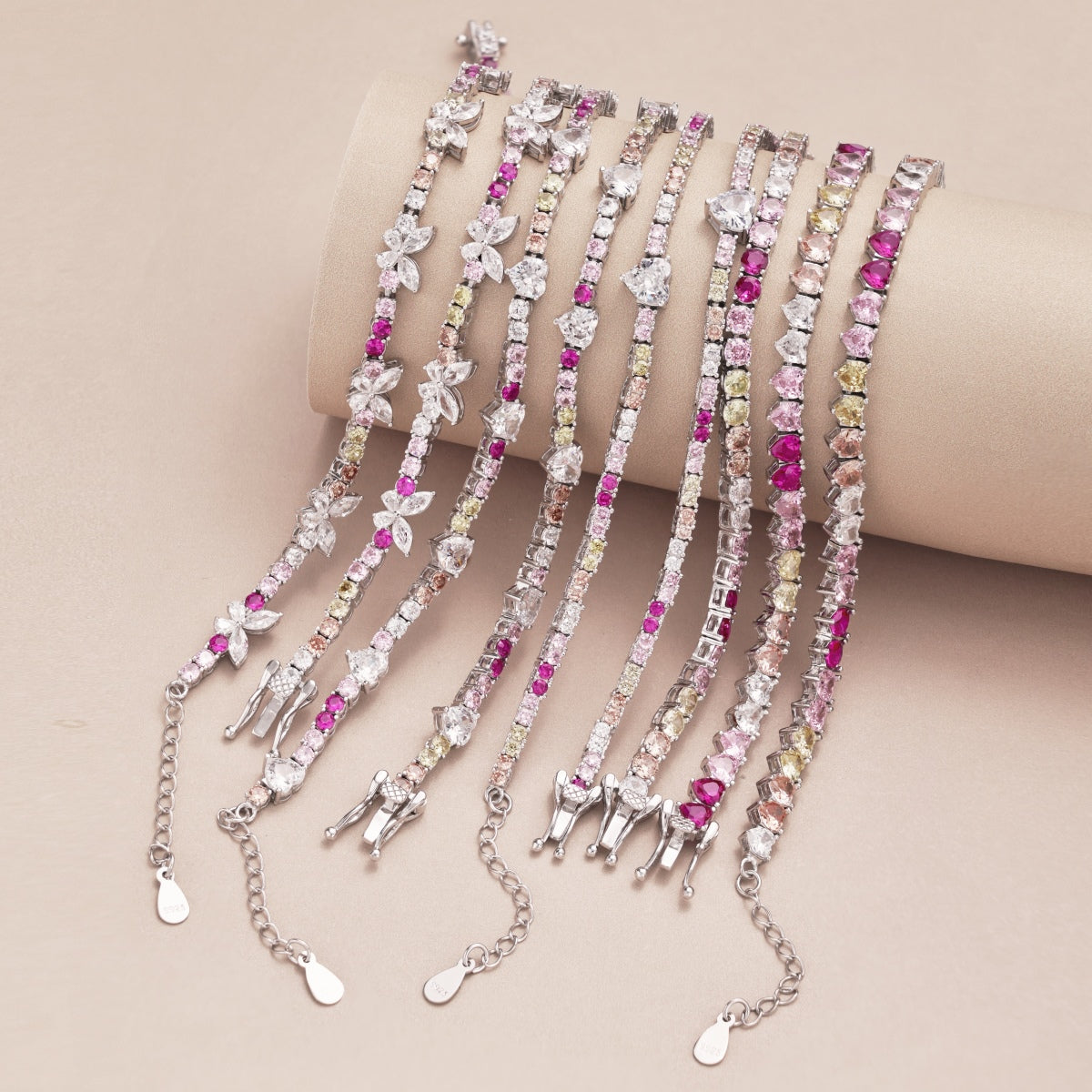 [baslovejewels] Funkelnde bunte Tennis-Halskette mit Herz