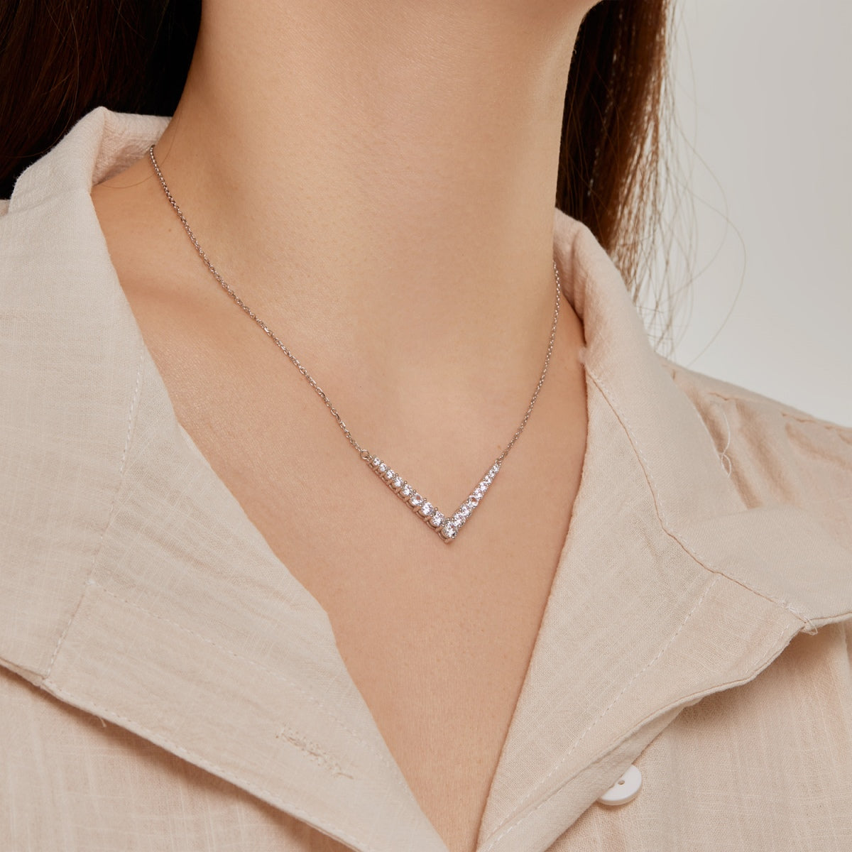 [baslovejewels]Verzierte Halskette mit Rundschliff
