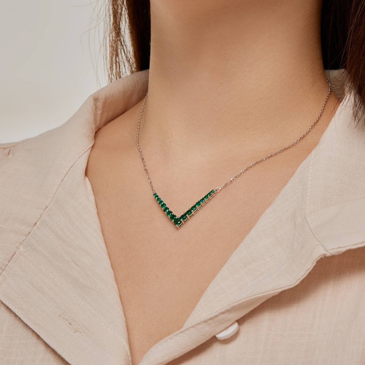 [baslovejewels]Verzierte Halskette mit Rundschliff