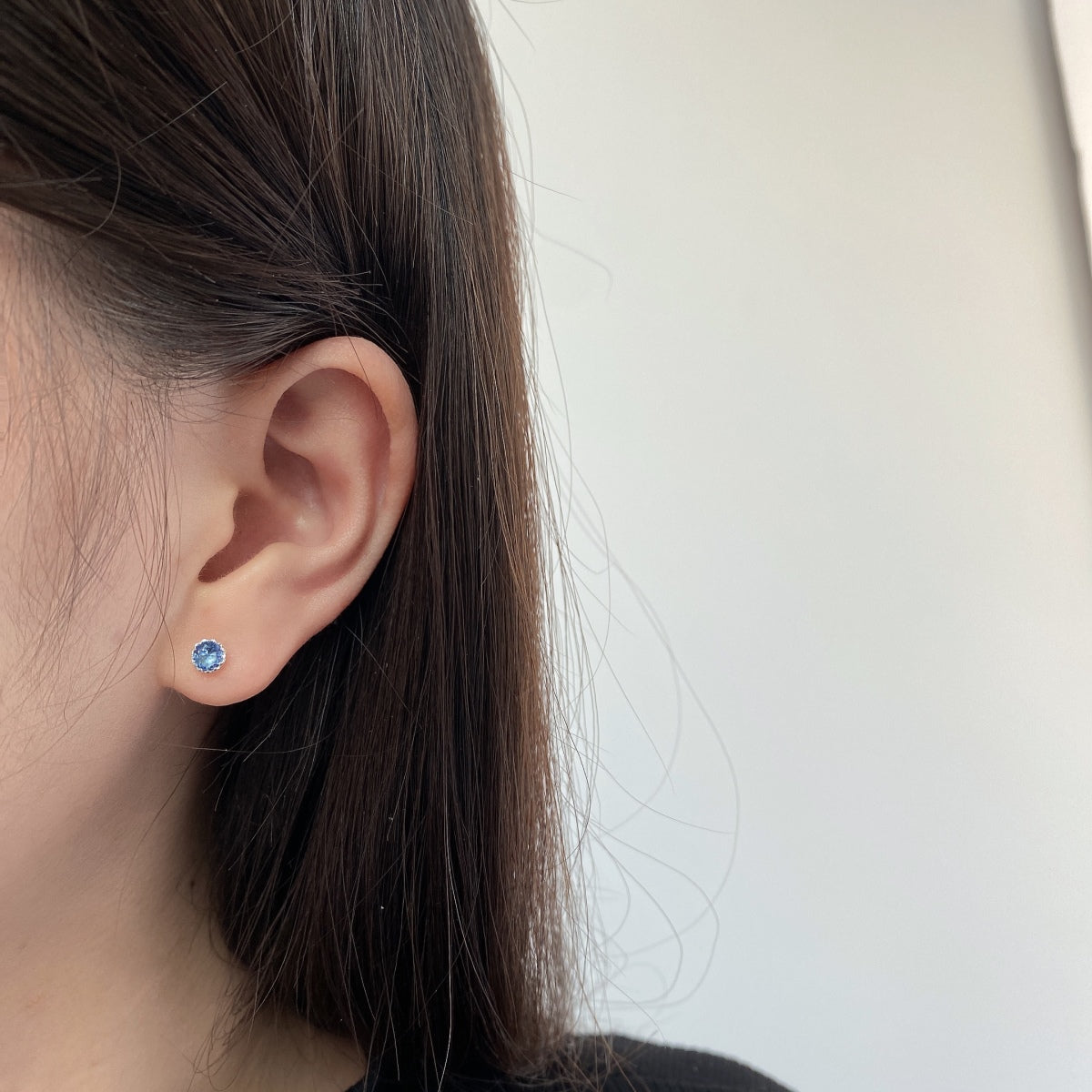 [baslovejewels]キラキラ輝くカラフルなラウンドシェイプイヤリング