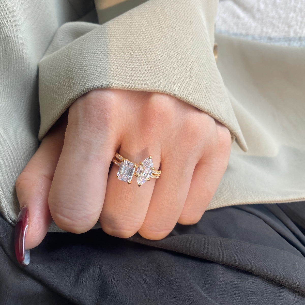 [baslovejewels]2,0 Karat funkelnder Partyring im verzierten Radiantschliff