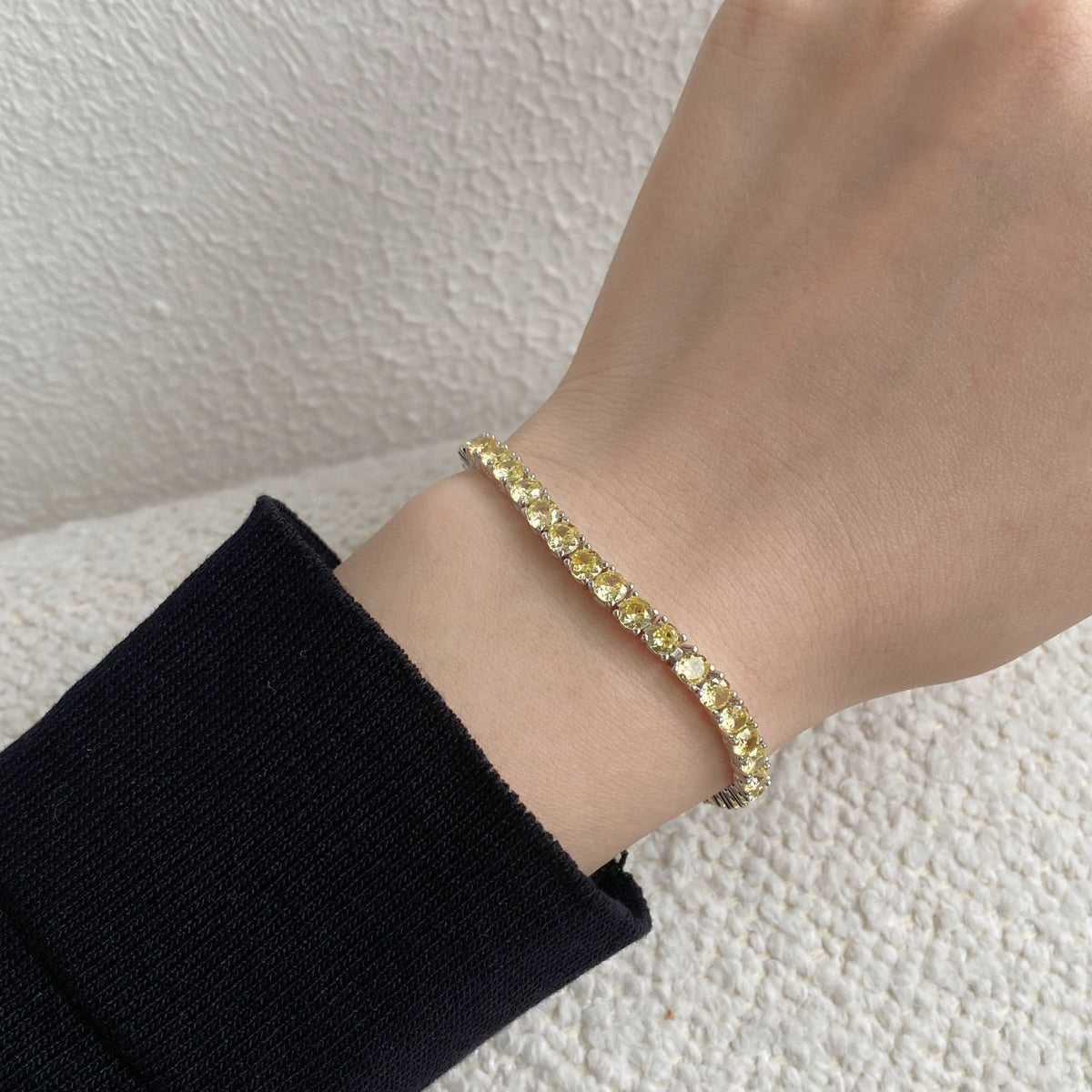 [baslovejewels] Verziertes, schillerndes Tennisarmband mit Rundschliff