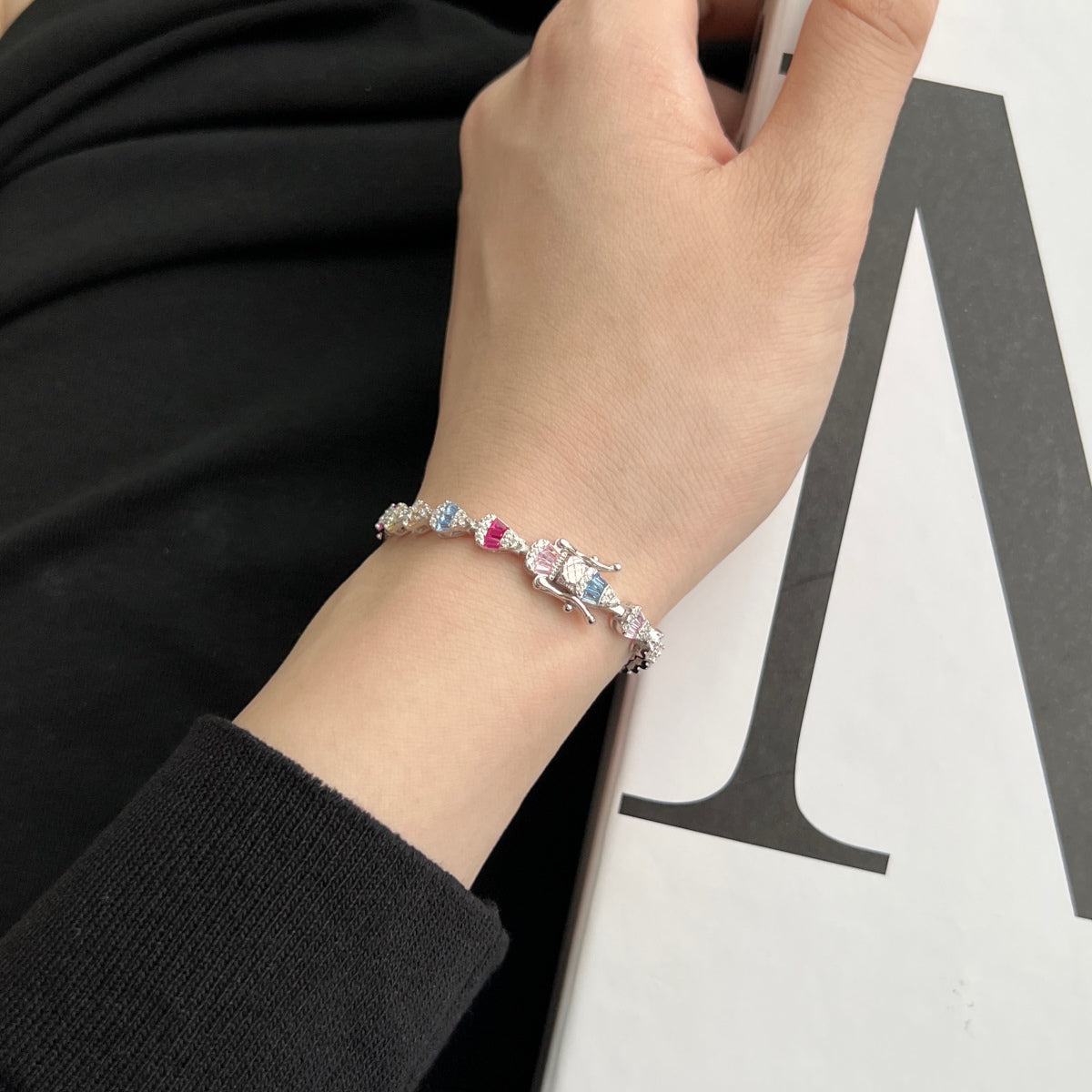 [baslovejewels] Strahlendes Armband in Tropfenform für jeden Tag