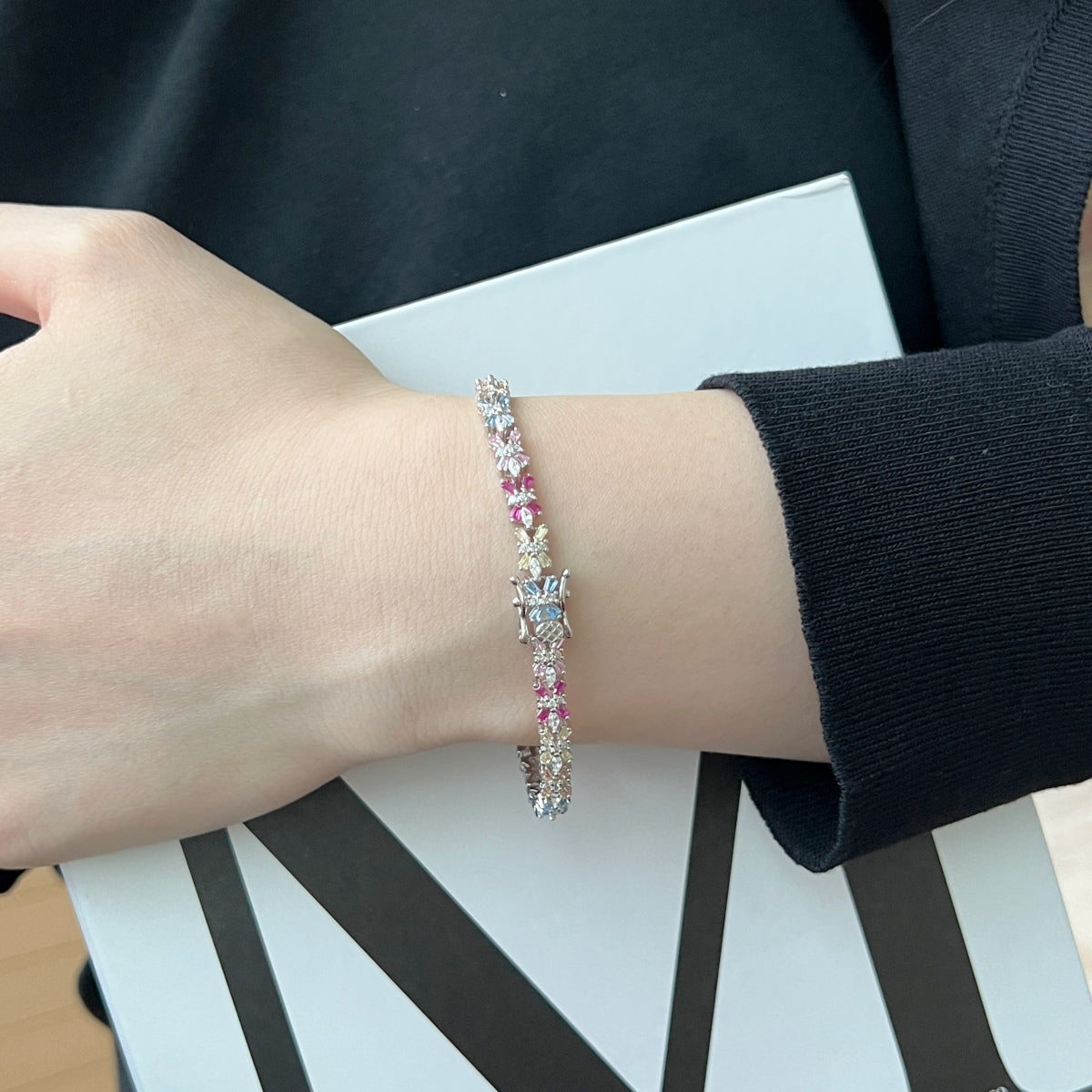 [baslovejewels] Strahlend buntes Party-Armband im Smaragdschliff