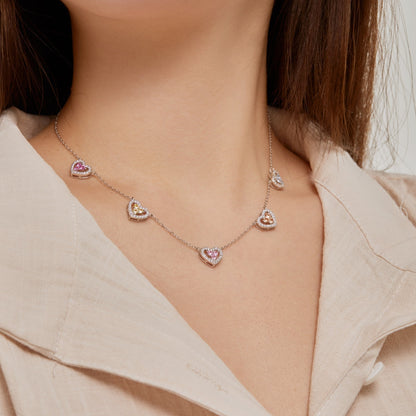 [baslovejewels]Funkelnde Halskette mit fünf Herzen