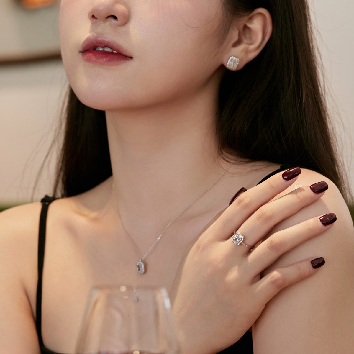 [baslovejewels]1.0カラットの贅沢で繊細なエメラルドカットのデイリーイヤリング