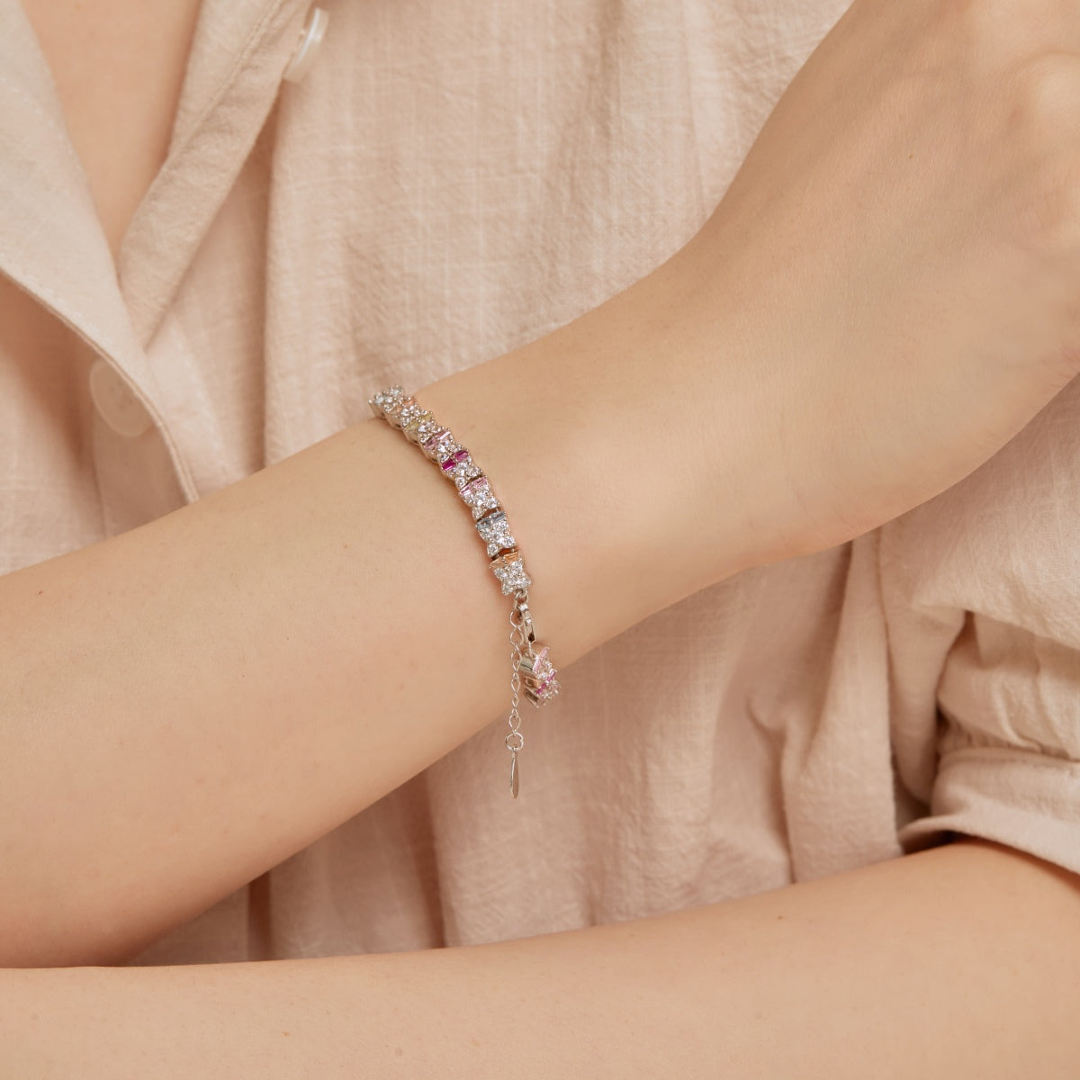 [baslovejewels]ユニークなカラフルな花の形のデイリーブレスレット