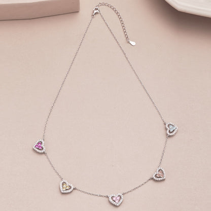 [baslovejewels]Funkelnde Halskette mit fünf Herzen