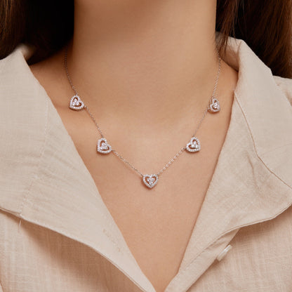 [baslovejewels]Funkelnde Halskette mit fünf Herzen