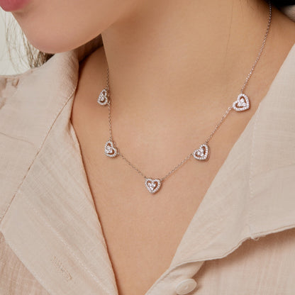 [baslovejewels]Funkelnde Halskette mit fünf Herzen