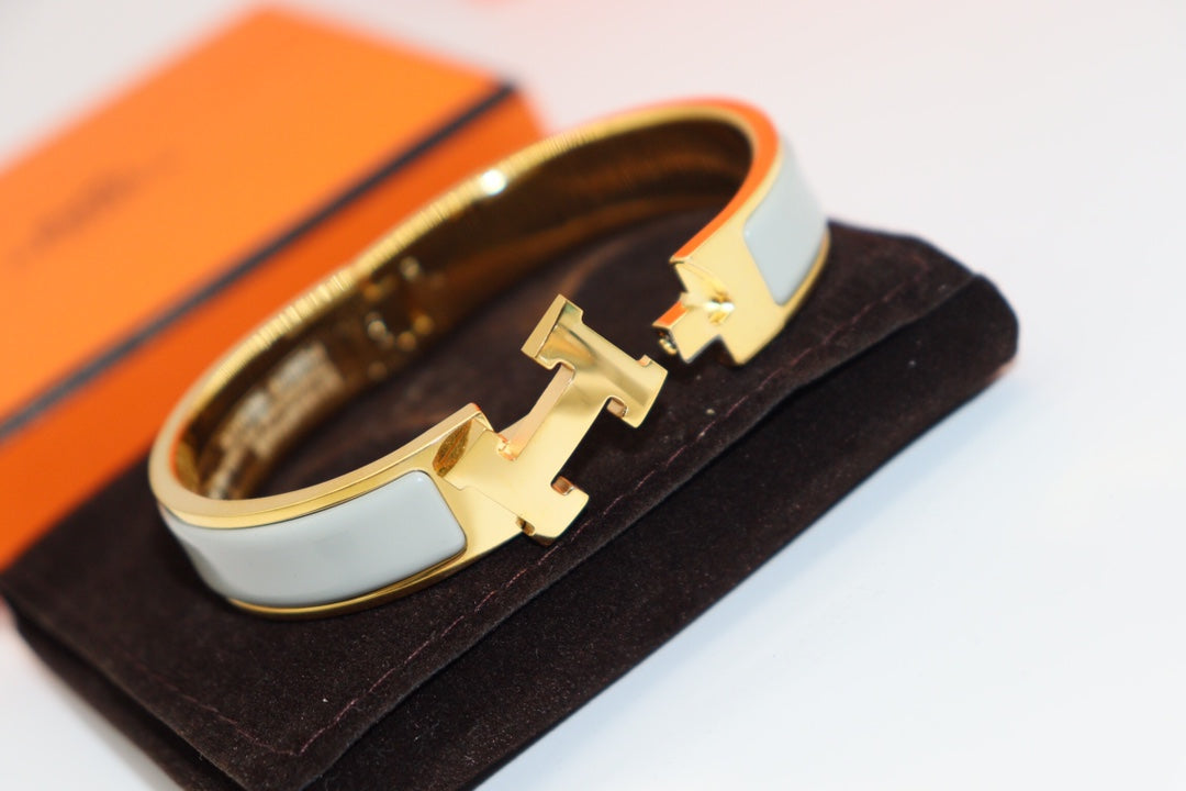 [baslovejewels]H ライトブルー ブレスレット