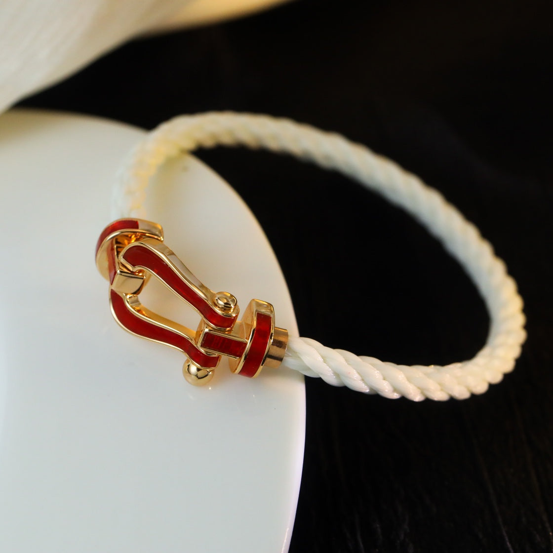 [baslovejewels]FORCE 10 WEISSES TEXTIL MIT DIAMANTEN GEPAPST