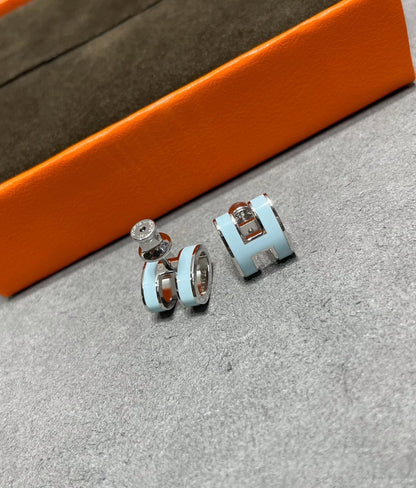 [baslovejewels]POP H SKY BLUE STUD EARRINGS