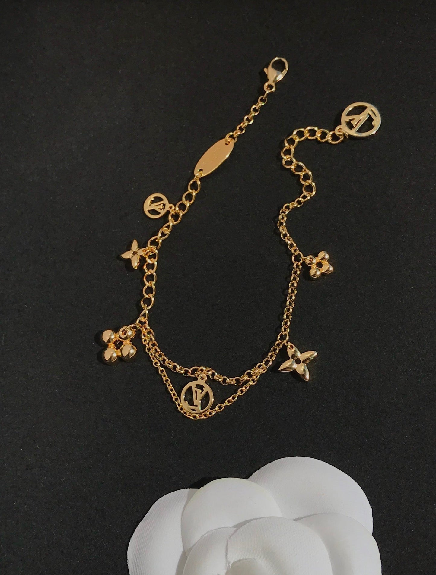 [baslovejewels]BLÜHENDES ROSAGOLD-MOP-ARMBAND