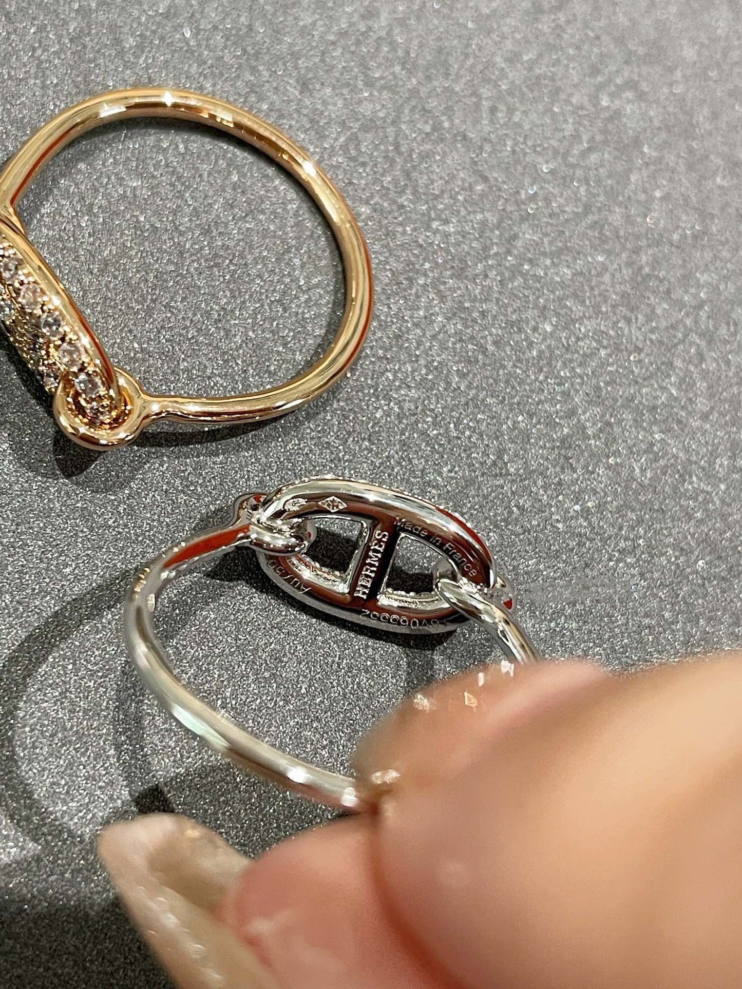 [baslovejewels]Runder kleiner Diamantring