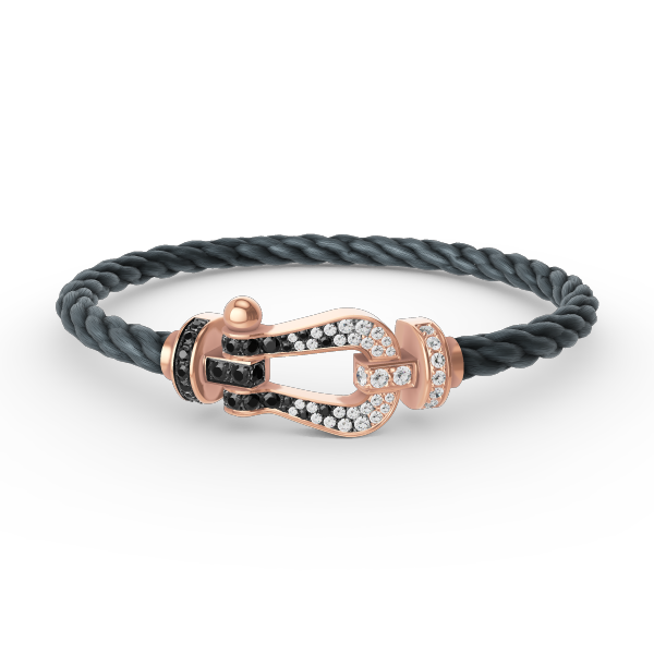 [baslovejewels]FORCE GROSSES HUFEISENARMBAND MIT SCHWARZEN WEISSEN DIAMANTEN IN ROSÉGOLD